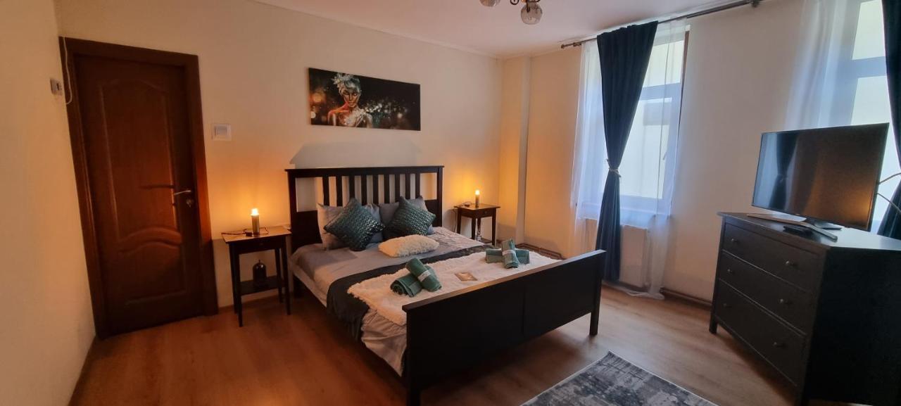 Happy Mood Apartment 5 Braşov Extérieur photo
